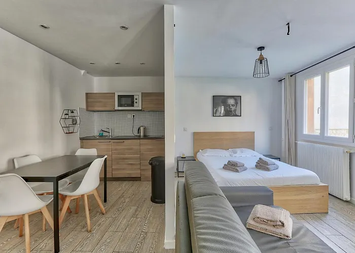 Sejour Pres Du Parc Des Buttes-chaumont *