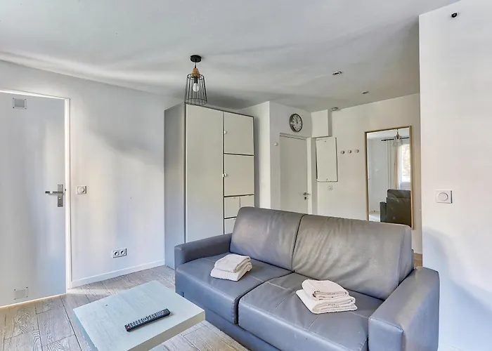 Sejour Pres Du Parc Des Buttes-chaumont شقة *